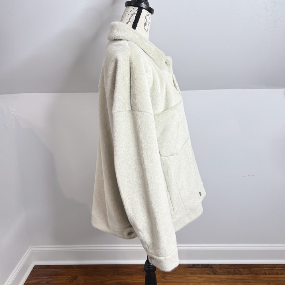 Free People We The Free Cozy Opal Swing Jacket Faux Fur Oversized Ivory - Picture 4 of 12